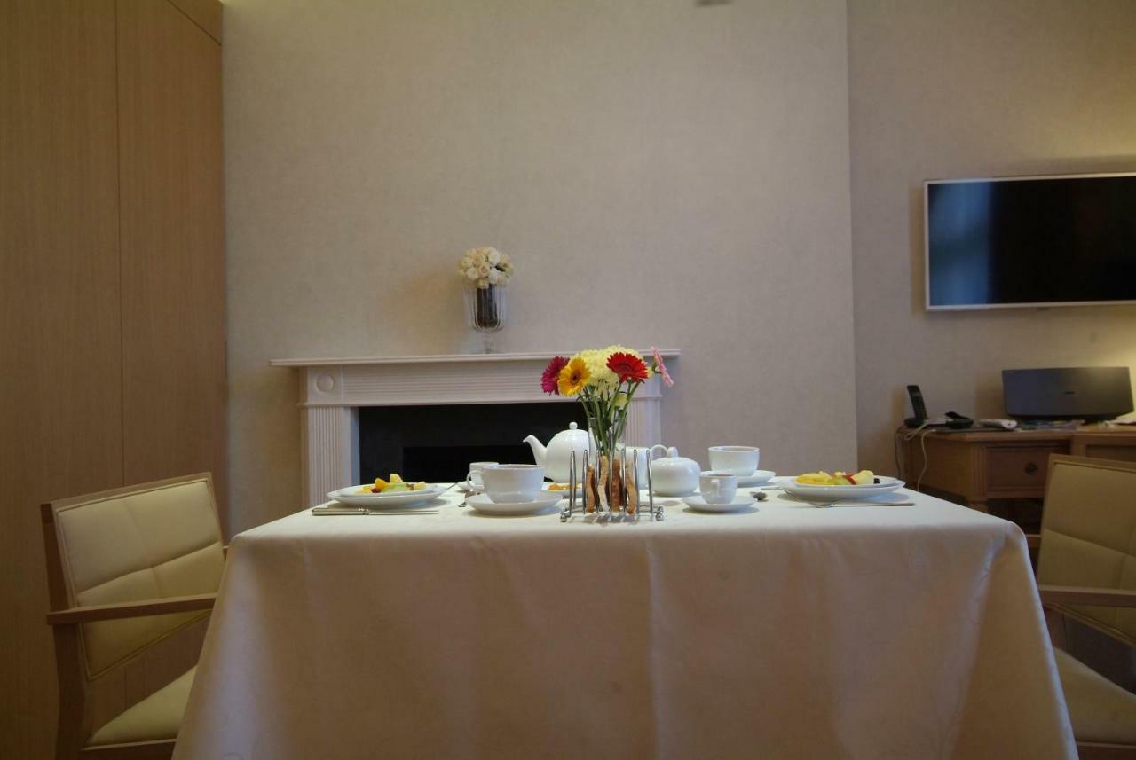 Chelsea: Exceptional 1Br W/Views Of The River Thames & Battersea Park Apartamento Londres Exterior foto